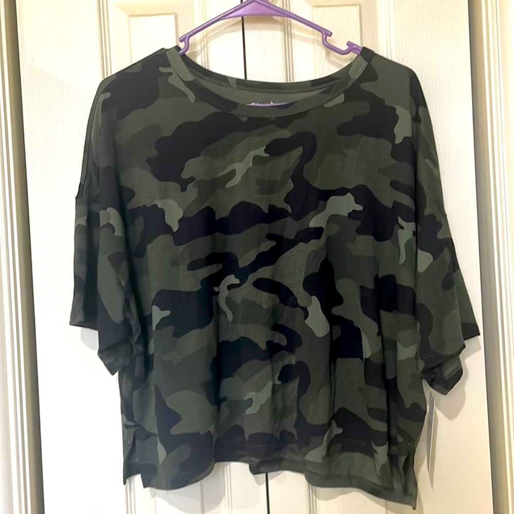 NWT Old Navy Go-Dry Active Crop Tee